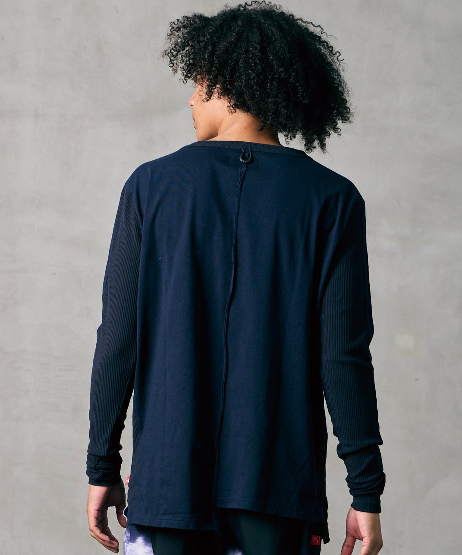 ASYMMETRICAL SLEEVE FLYCE TOP