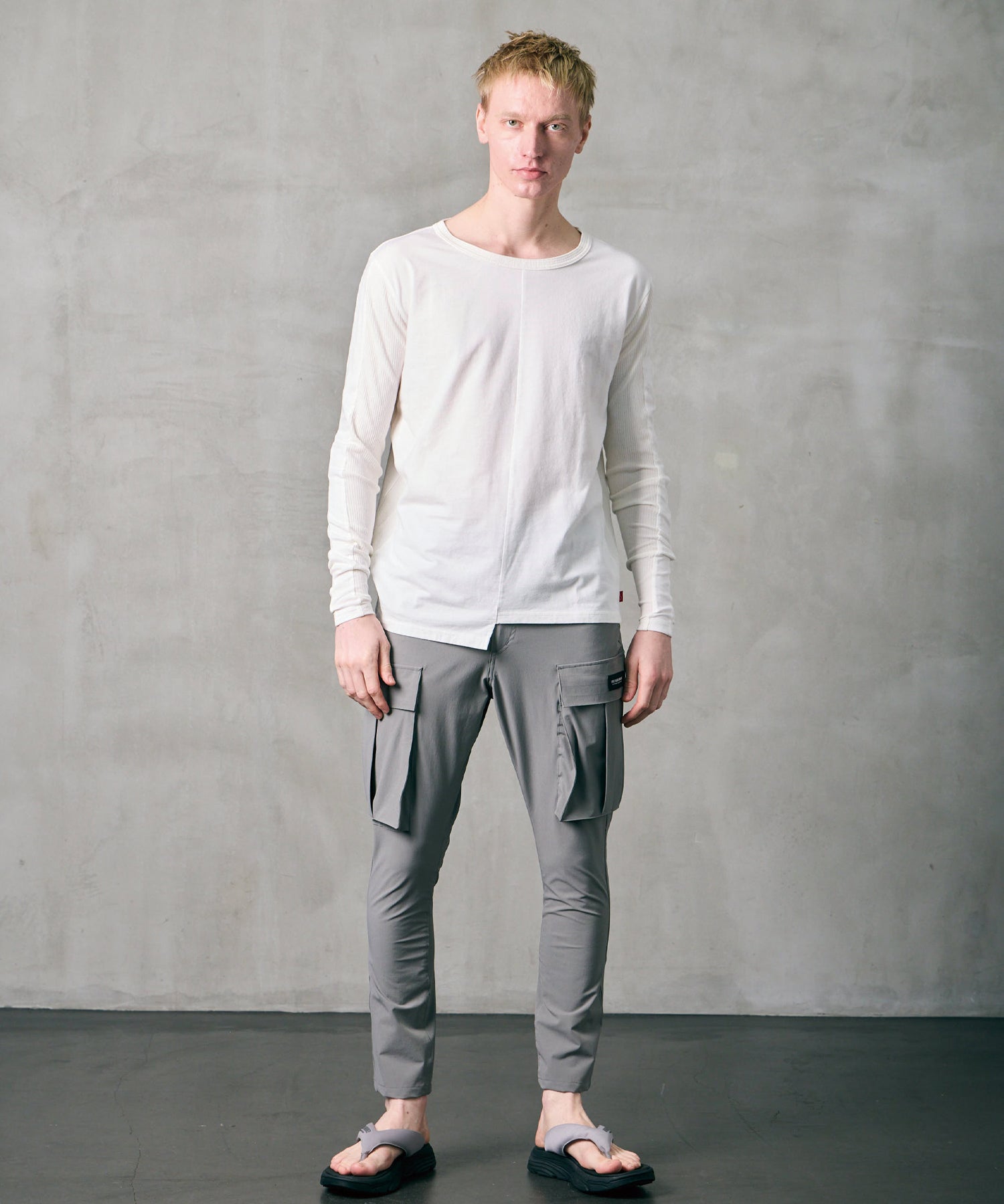ASYMMETRICAL SLEEVE FLYCE TOP