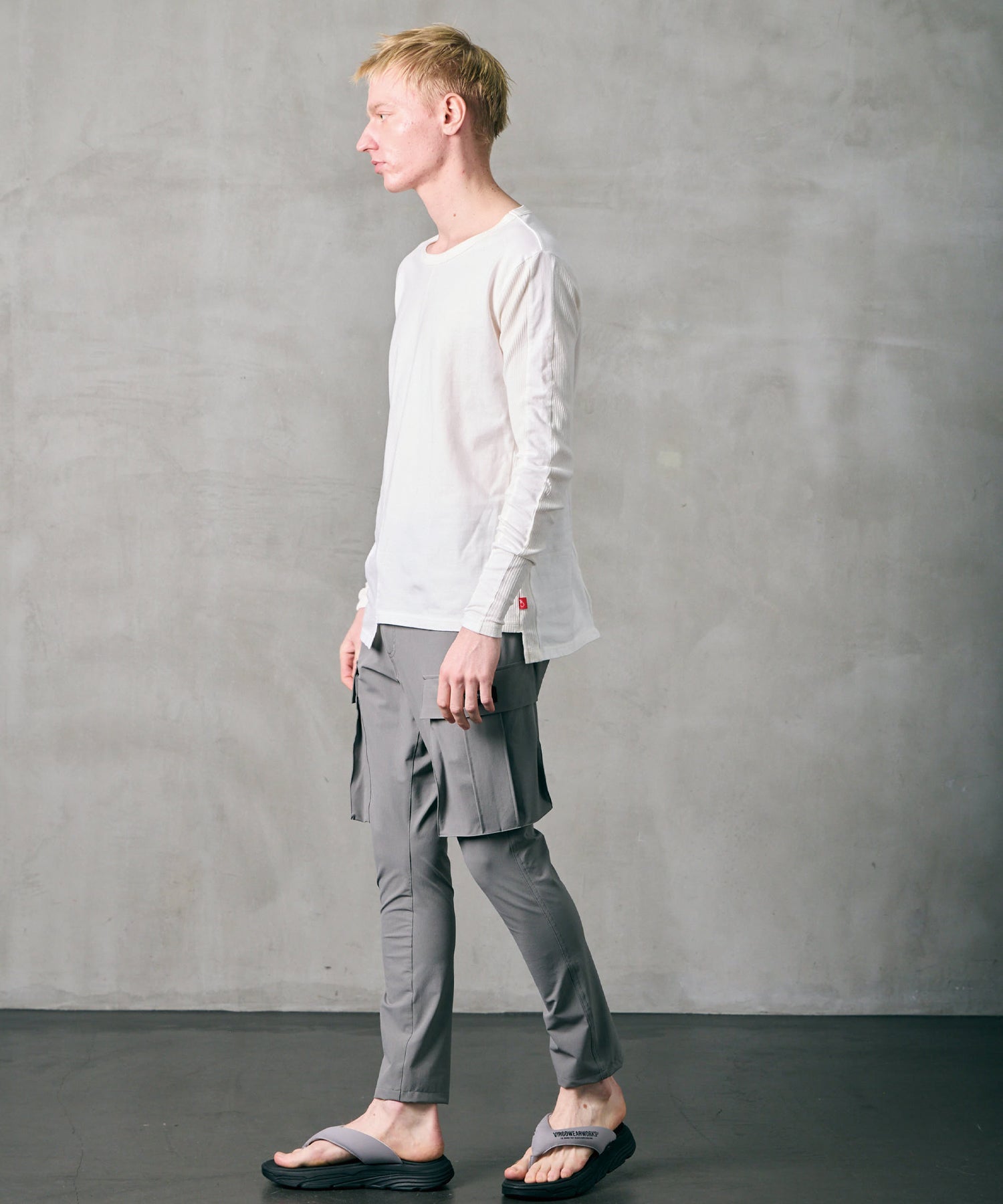 ASYMMETRICAL SLEEVE FLYCE TOP