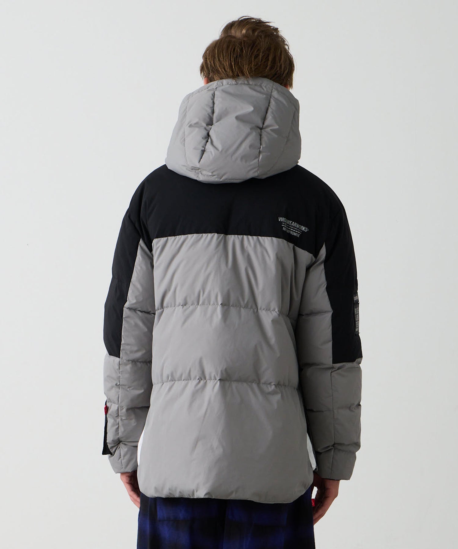 SHELTER X 特製羽絨外套