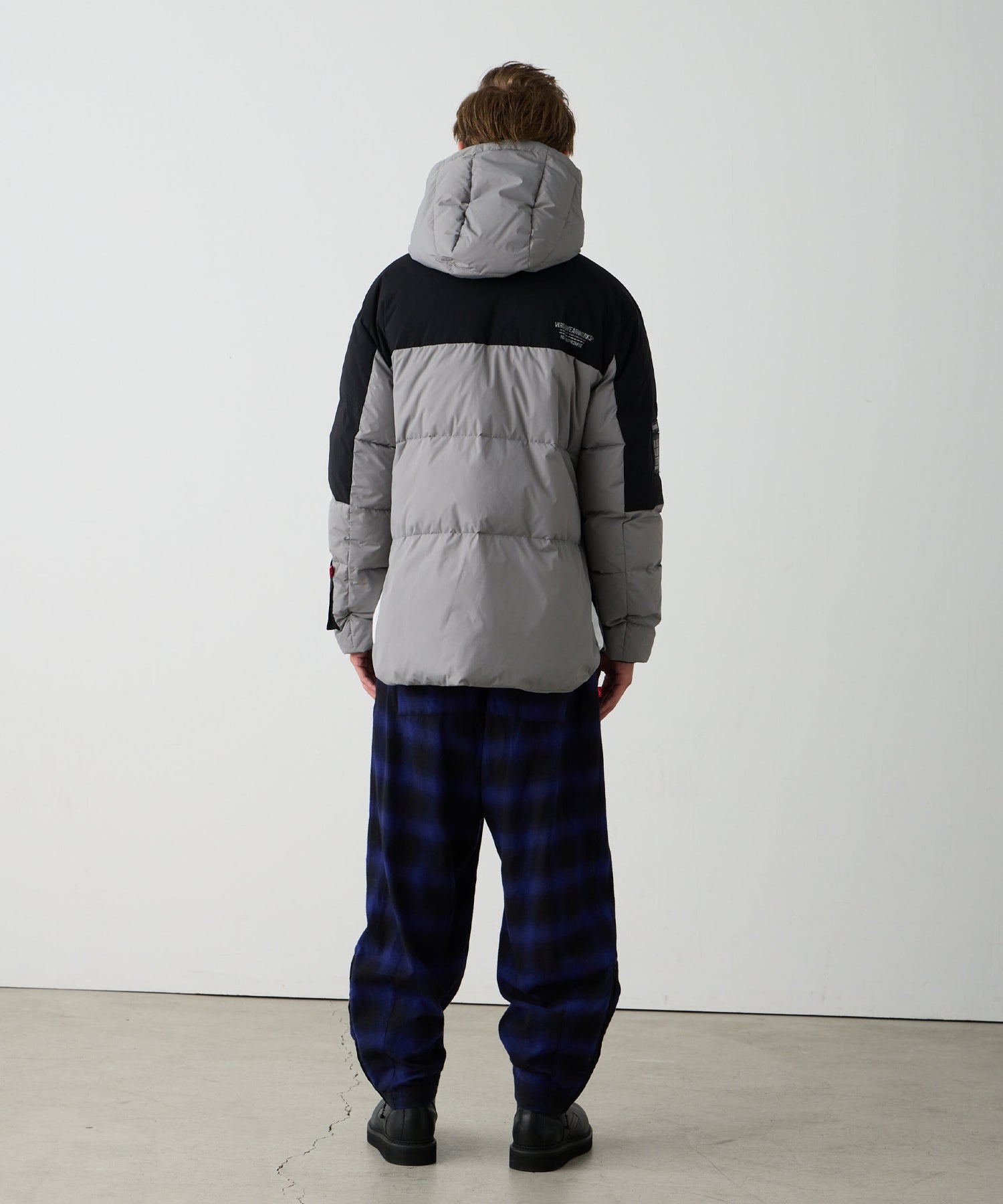 SHELTER X 特製羽絨外套