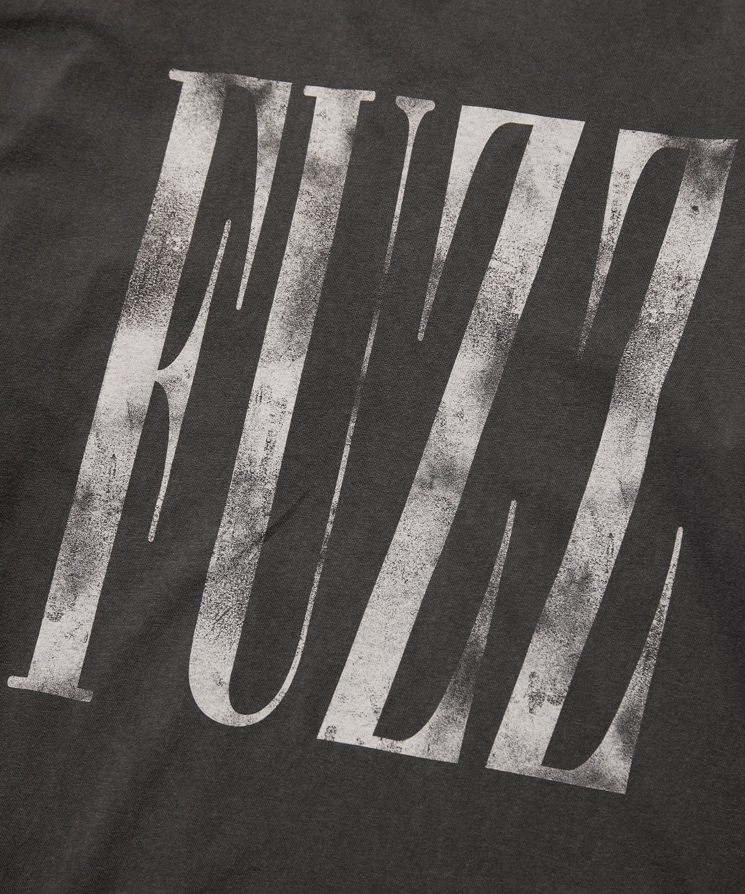 FUZZ 褪色長袖 T 恤