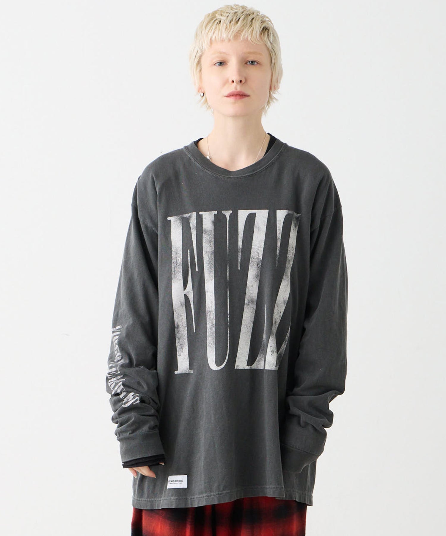 FUZZ 褪色長袖 T 恤