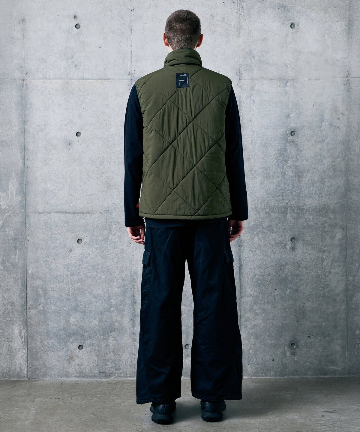 MILVERSE VEST