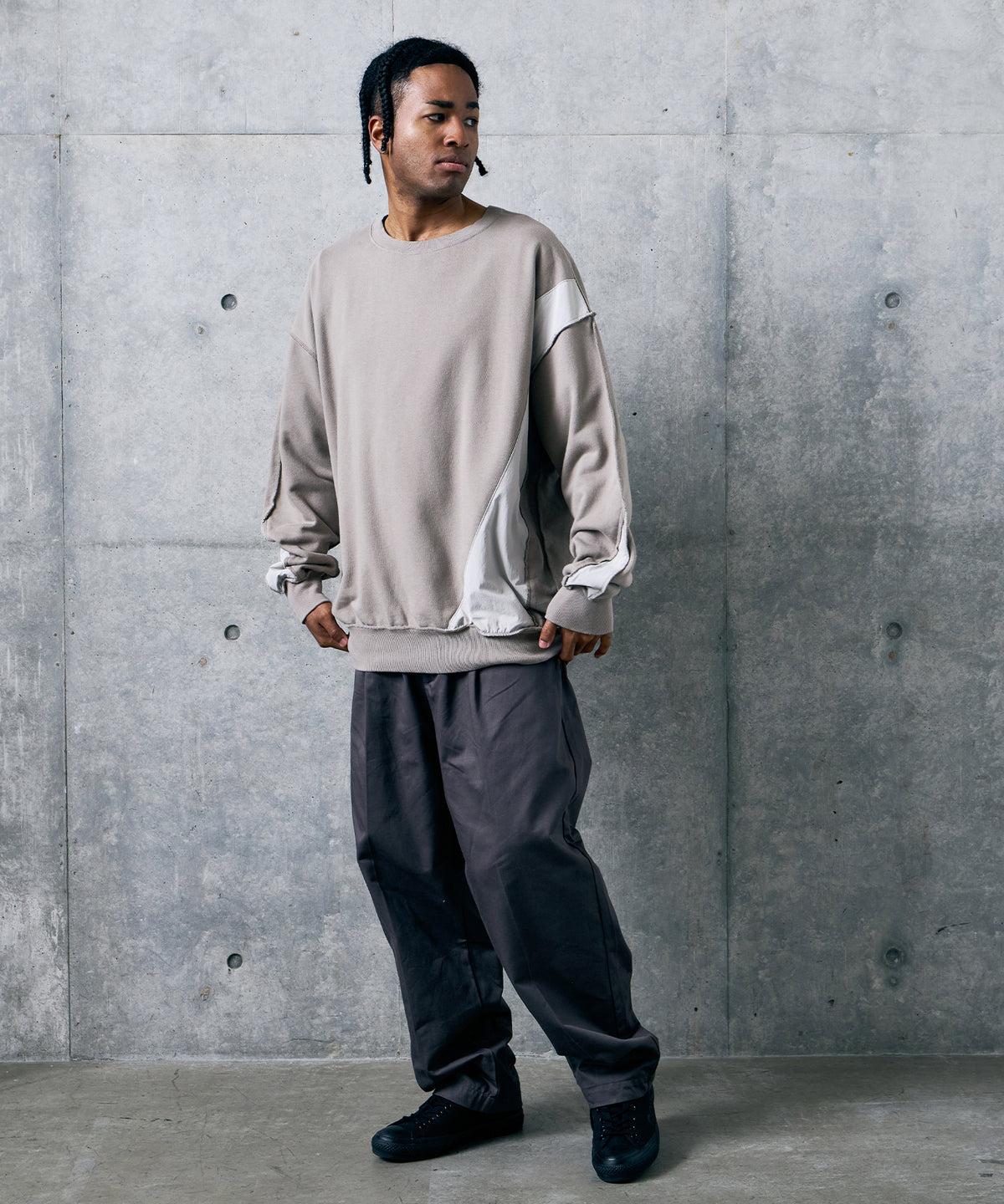 CURVEFORM SWEAT