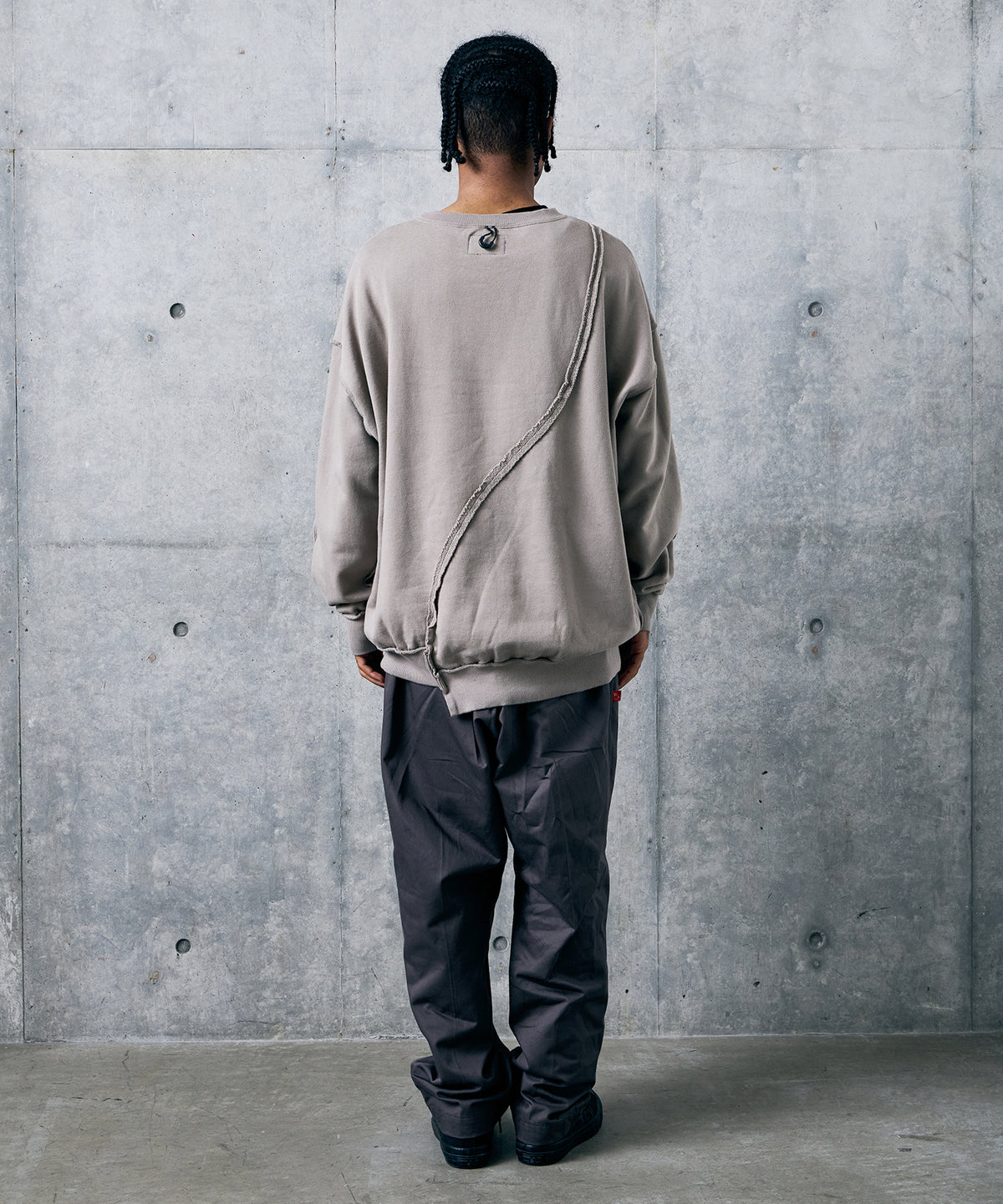 CURVEFORM SWEAT