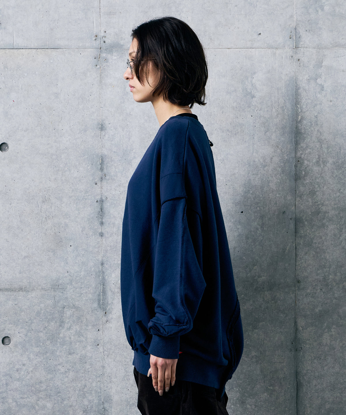 CURVEFORM SWEAT