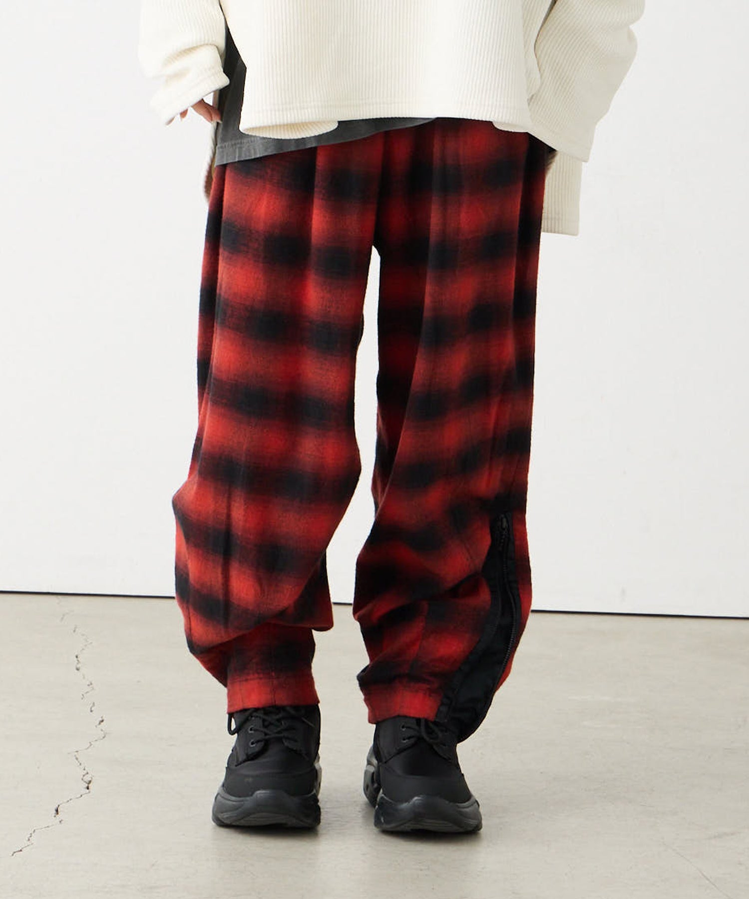 BATTLECHECK OVERDRIVE 長褲