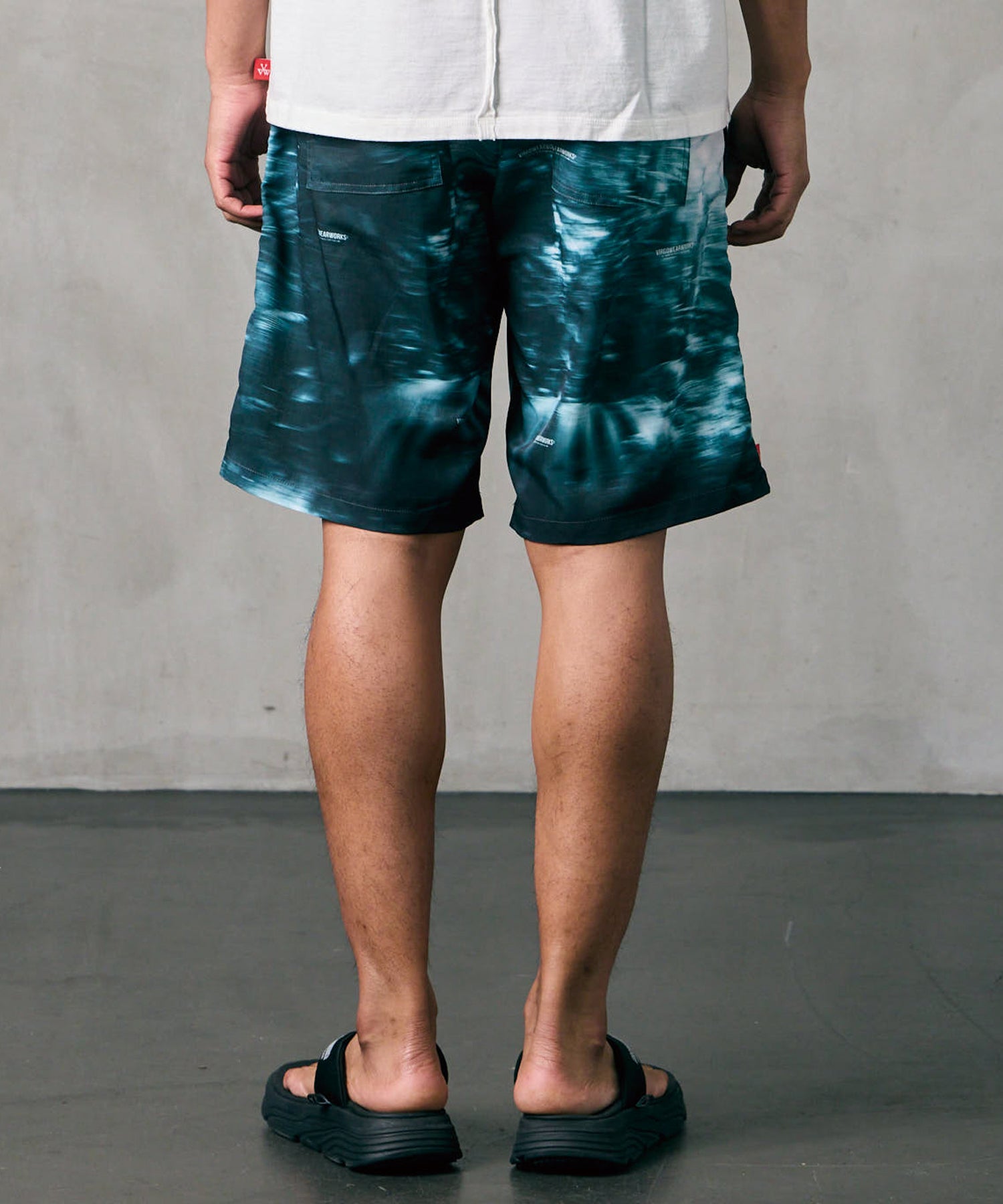FOREST SIGN ALOHA SHORTS