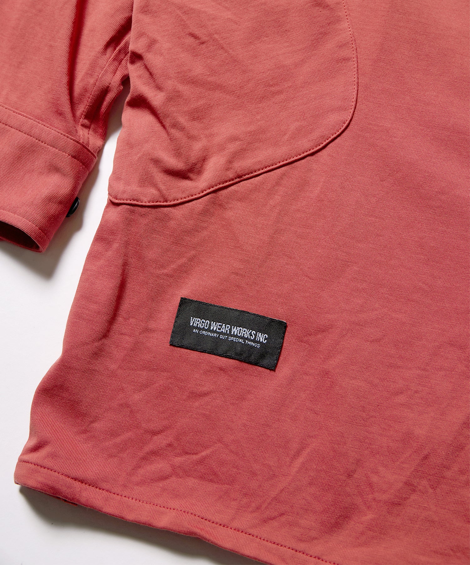 ESSENCE ZIP SHIRT