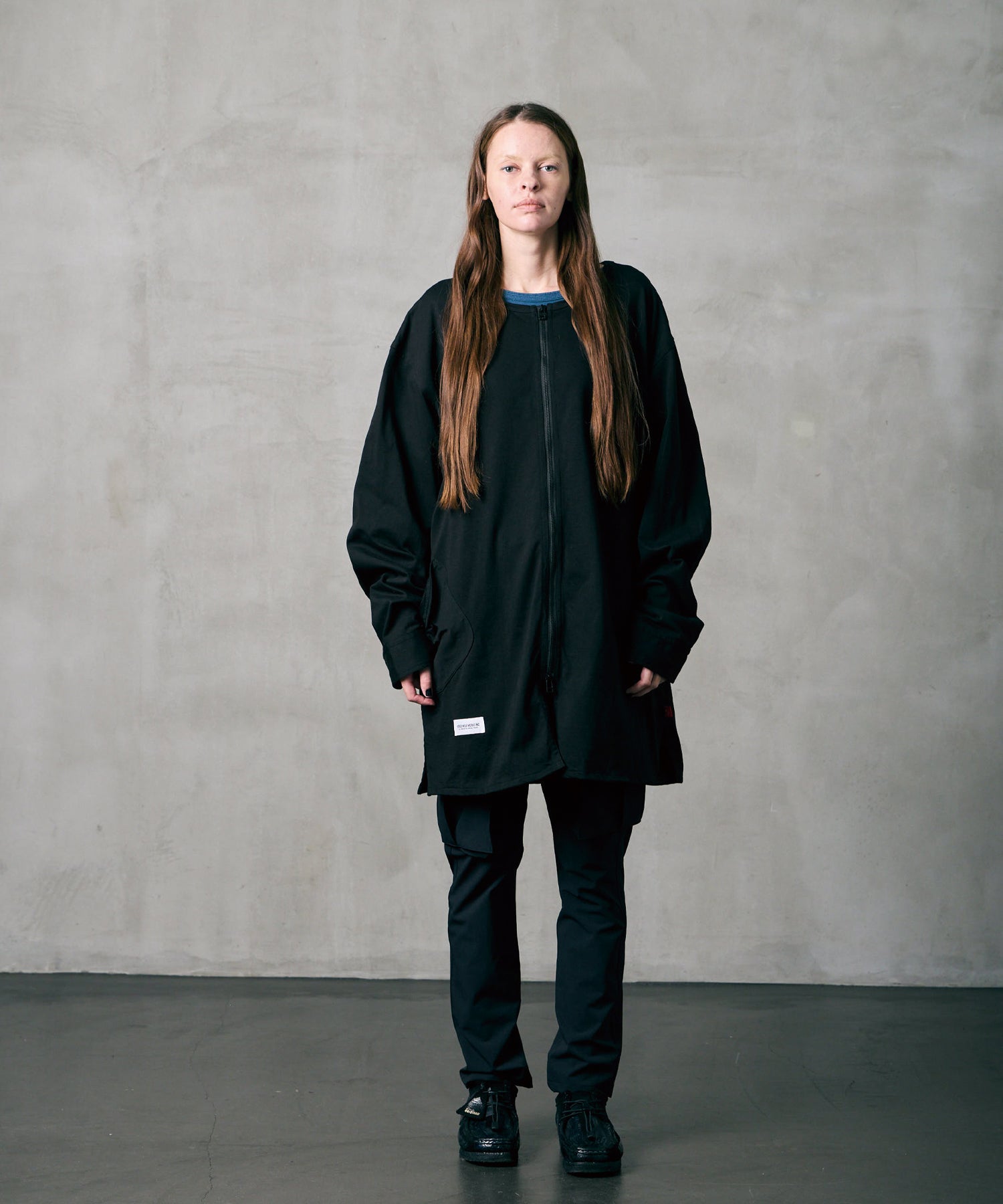 ESSENCE ZIP SHIRT