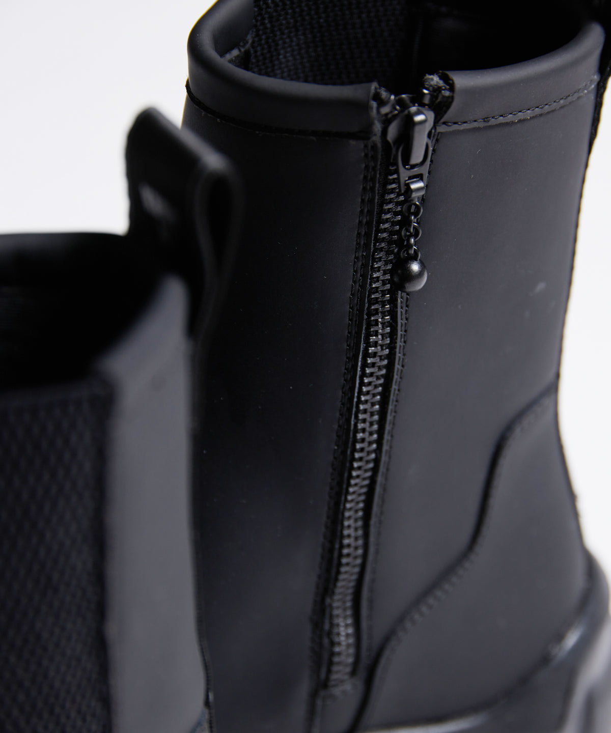 SIDE GORE BLADE BOOTS