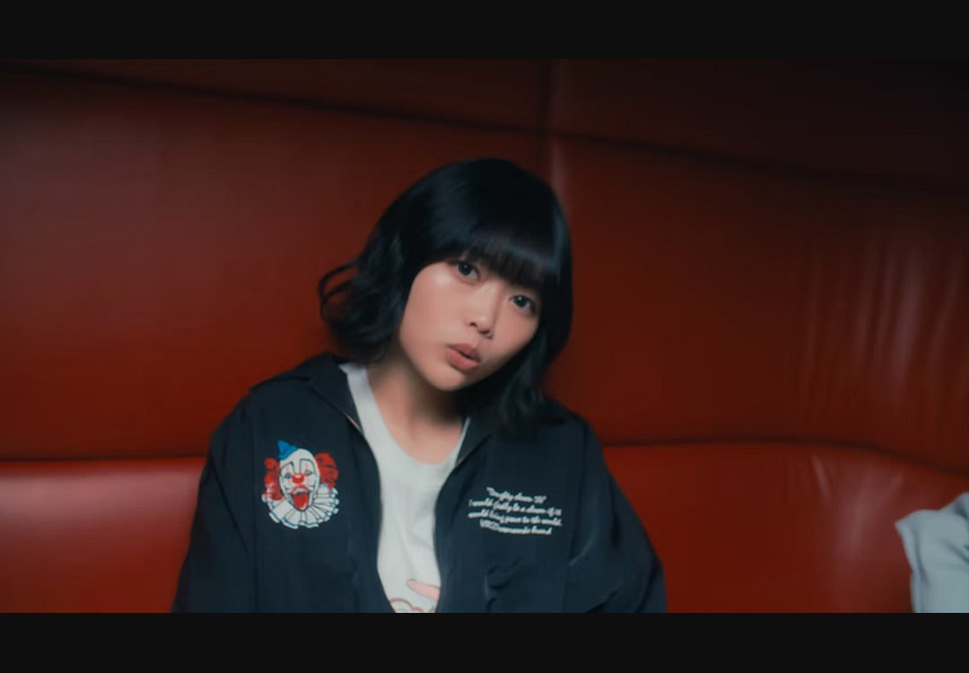 なきごと「愛才」MV / 水上えみり着用