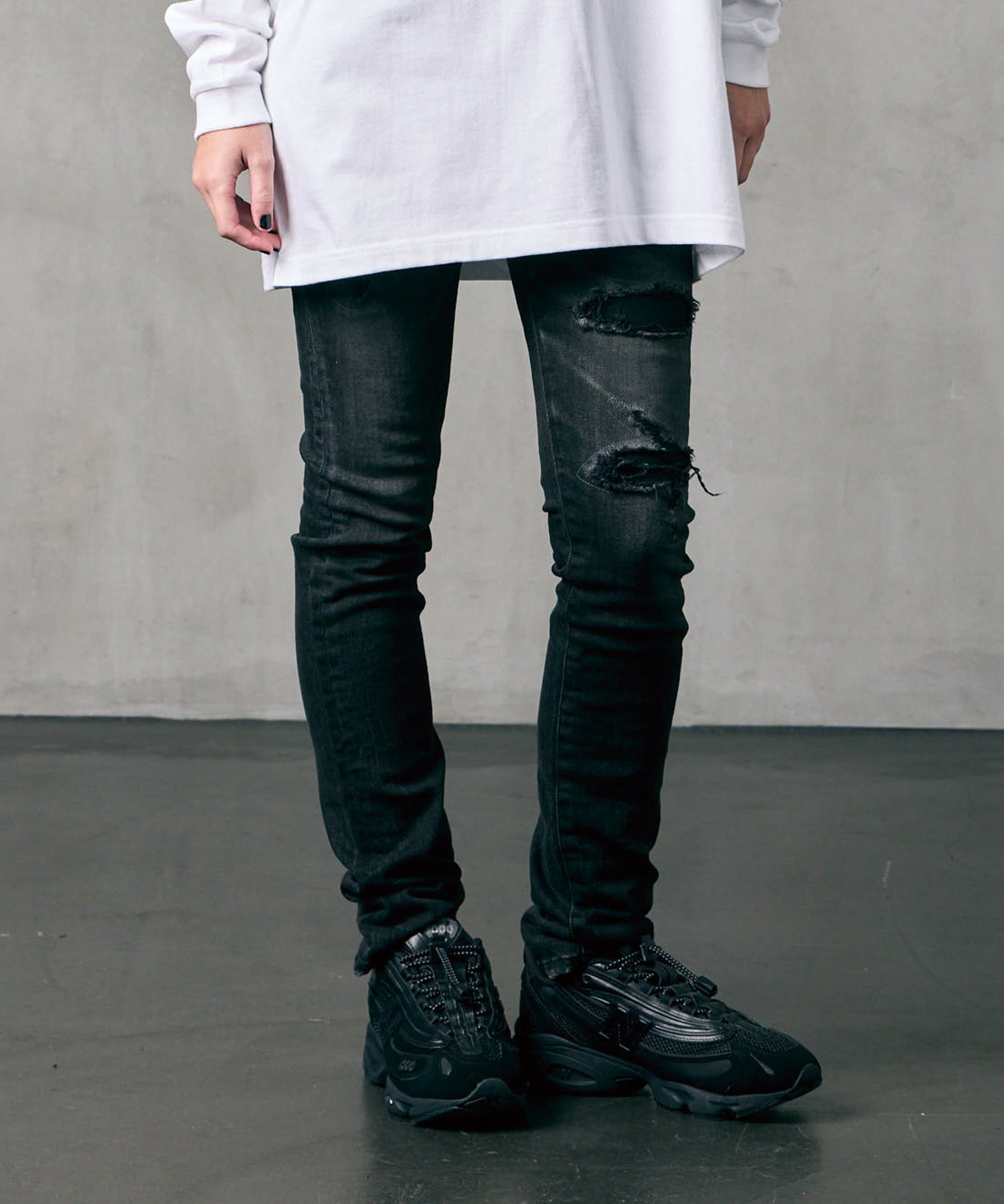 DAMAGE DENIM