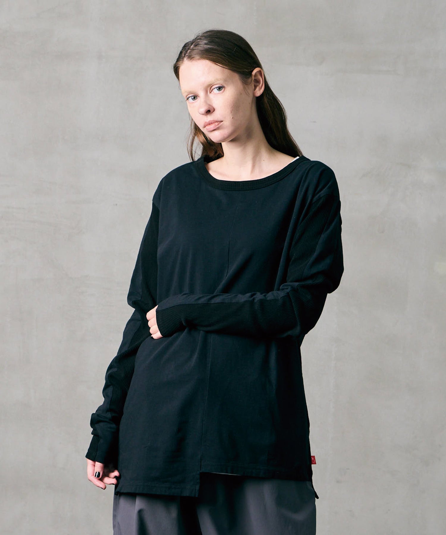 ASYMMETRICAL SLEEVE FLYCE TOP