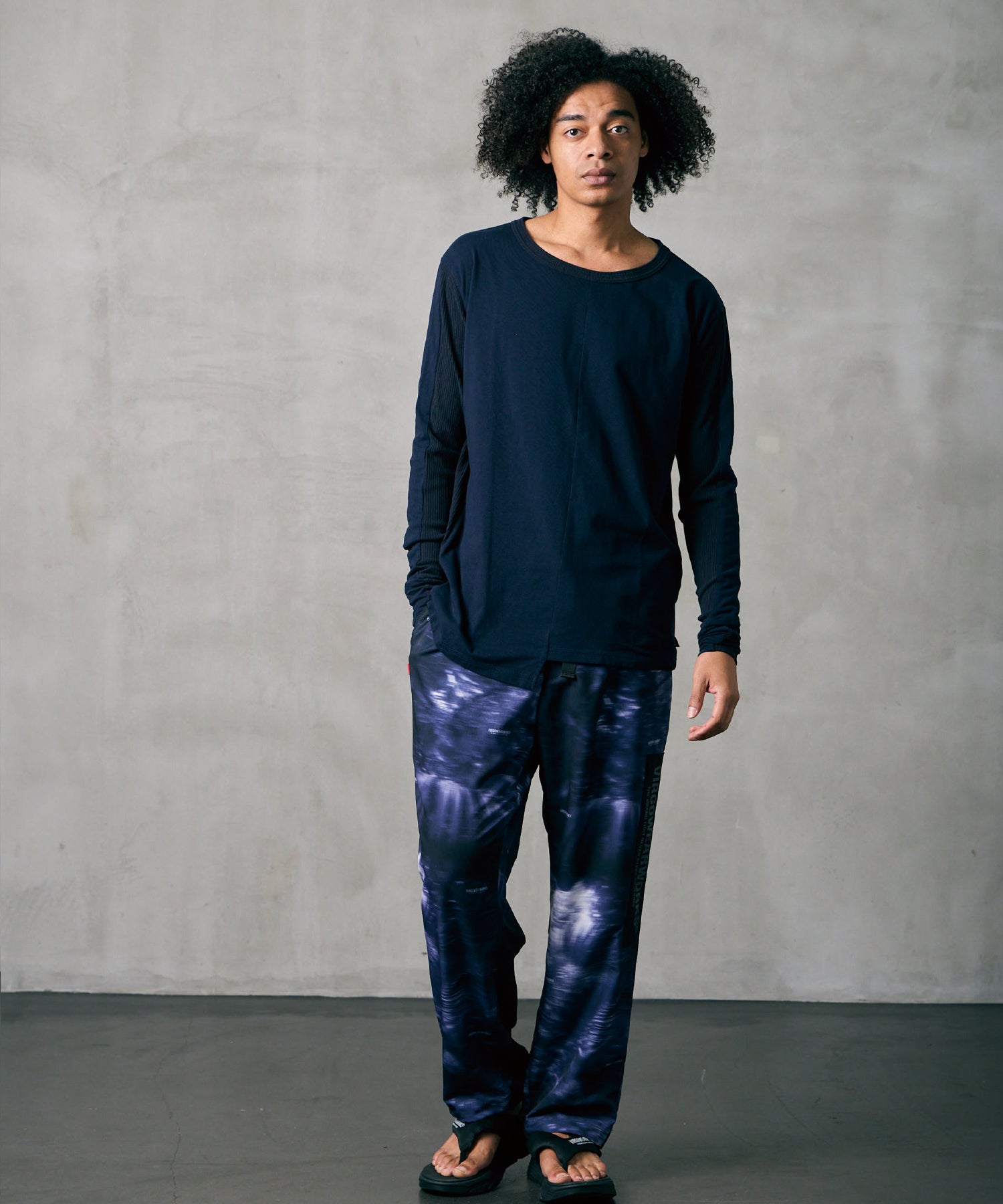ASYMMETRICAL SLEEVE FLYCE TOP
