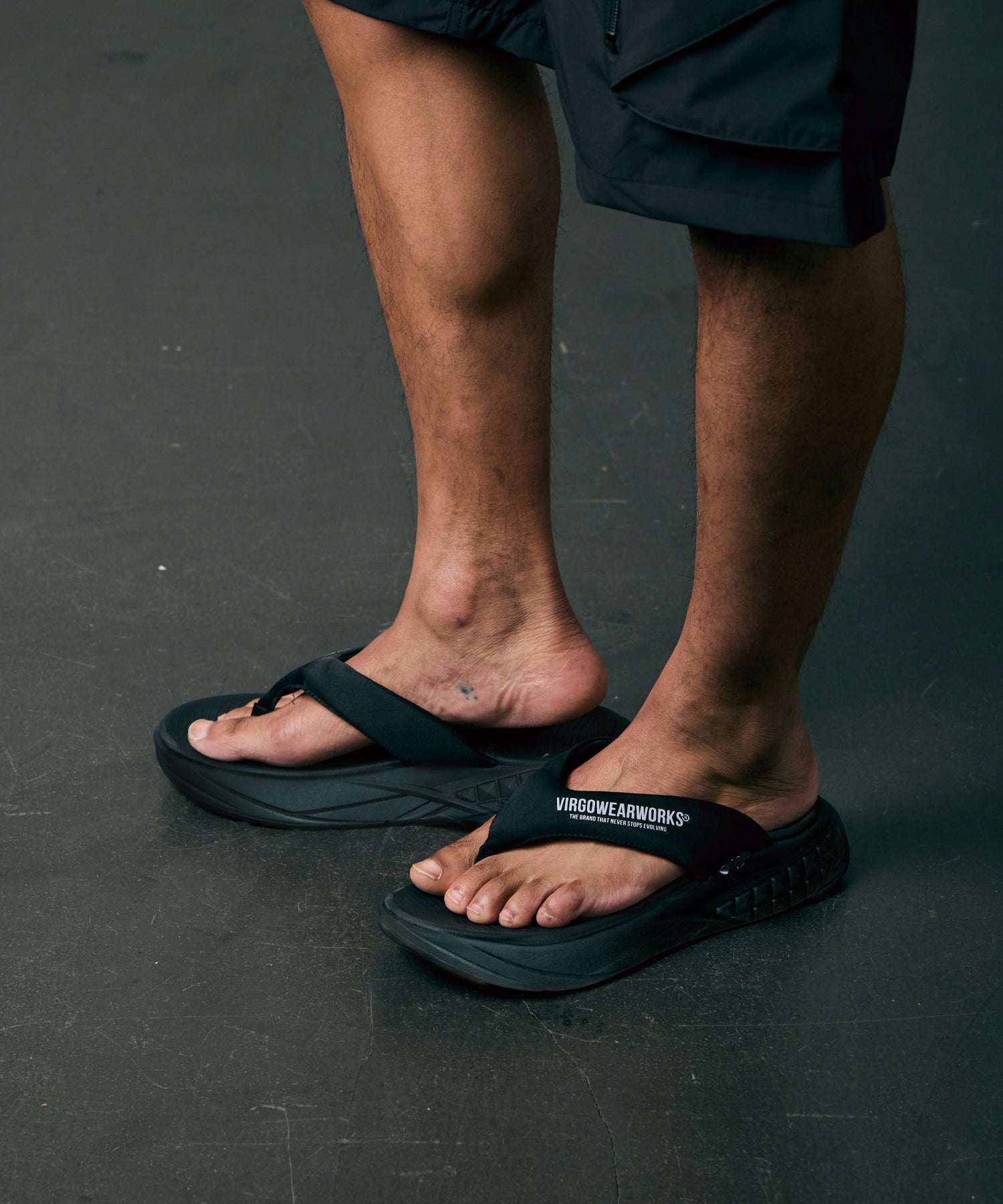 GRIP STRIDE SANDAL