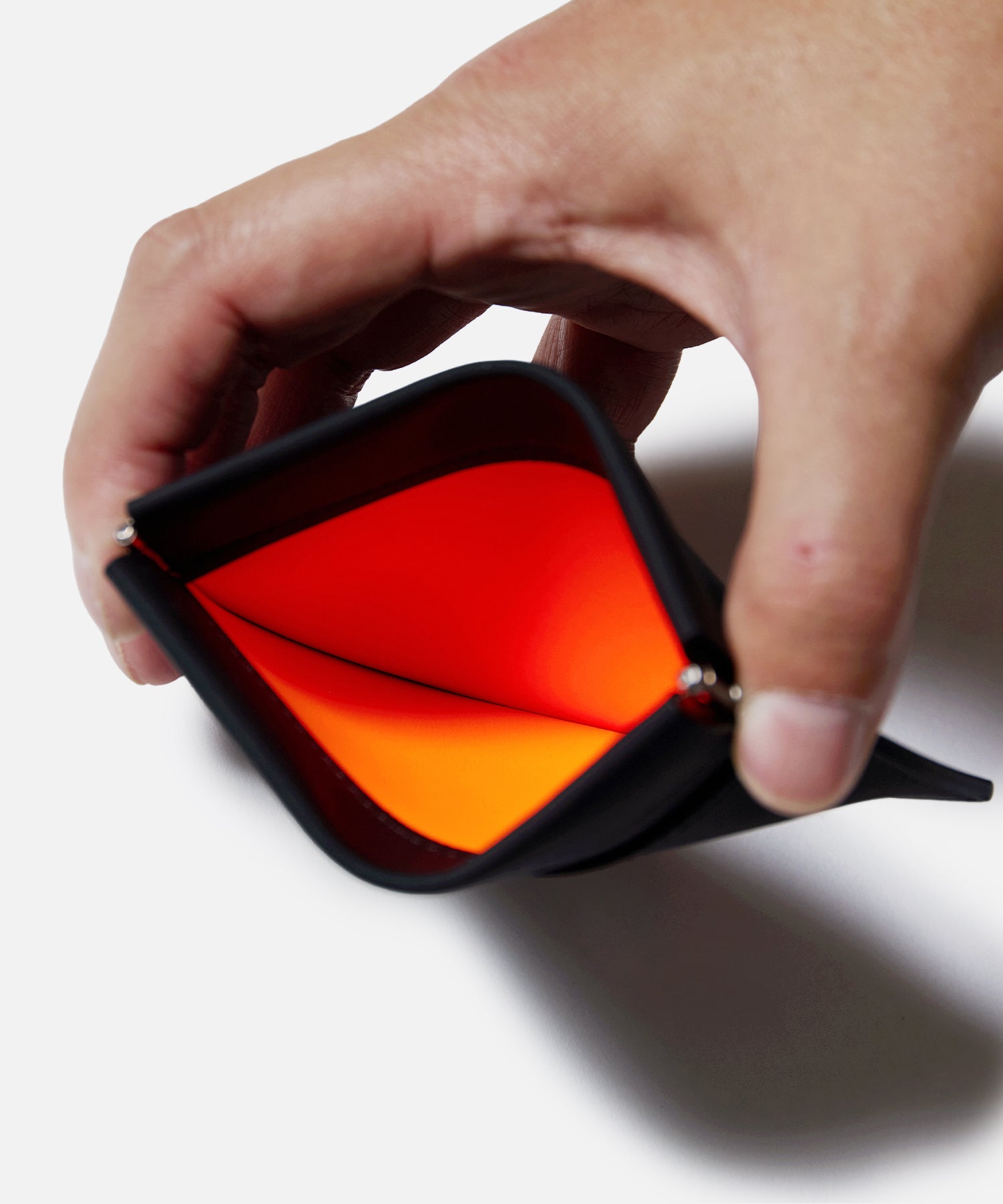 ESSENTIAL CARD CASE