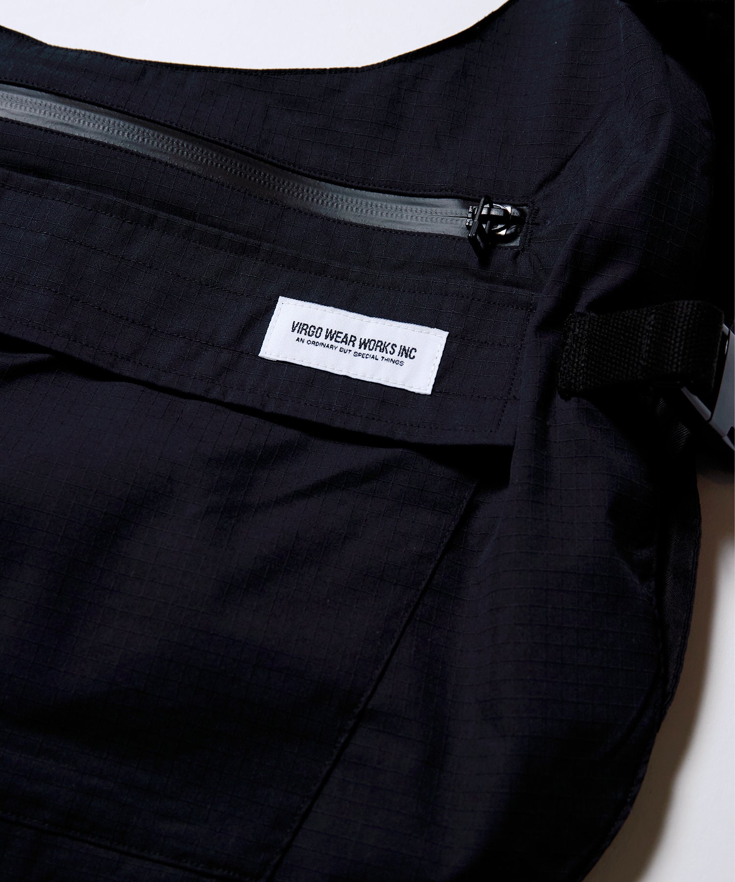 TRANSFORM BAG VEST