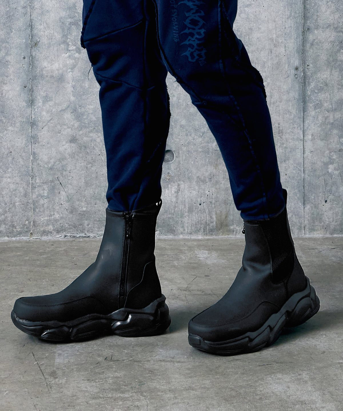 SIDE GORE BLADE BOOTS