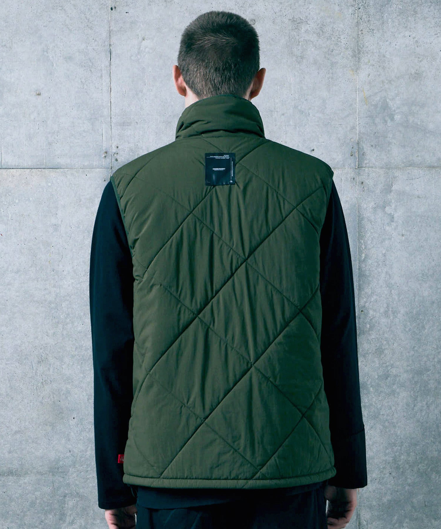 MILVERSE VEST