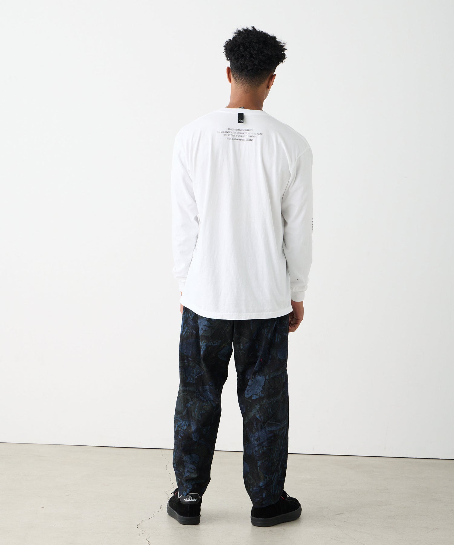 FUZZ 褪色長袖 T 恤