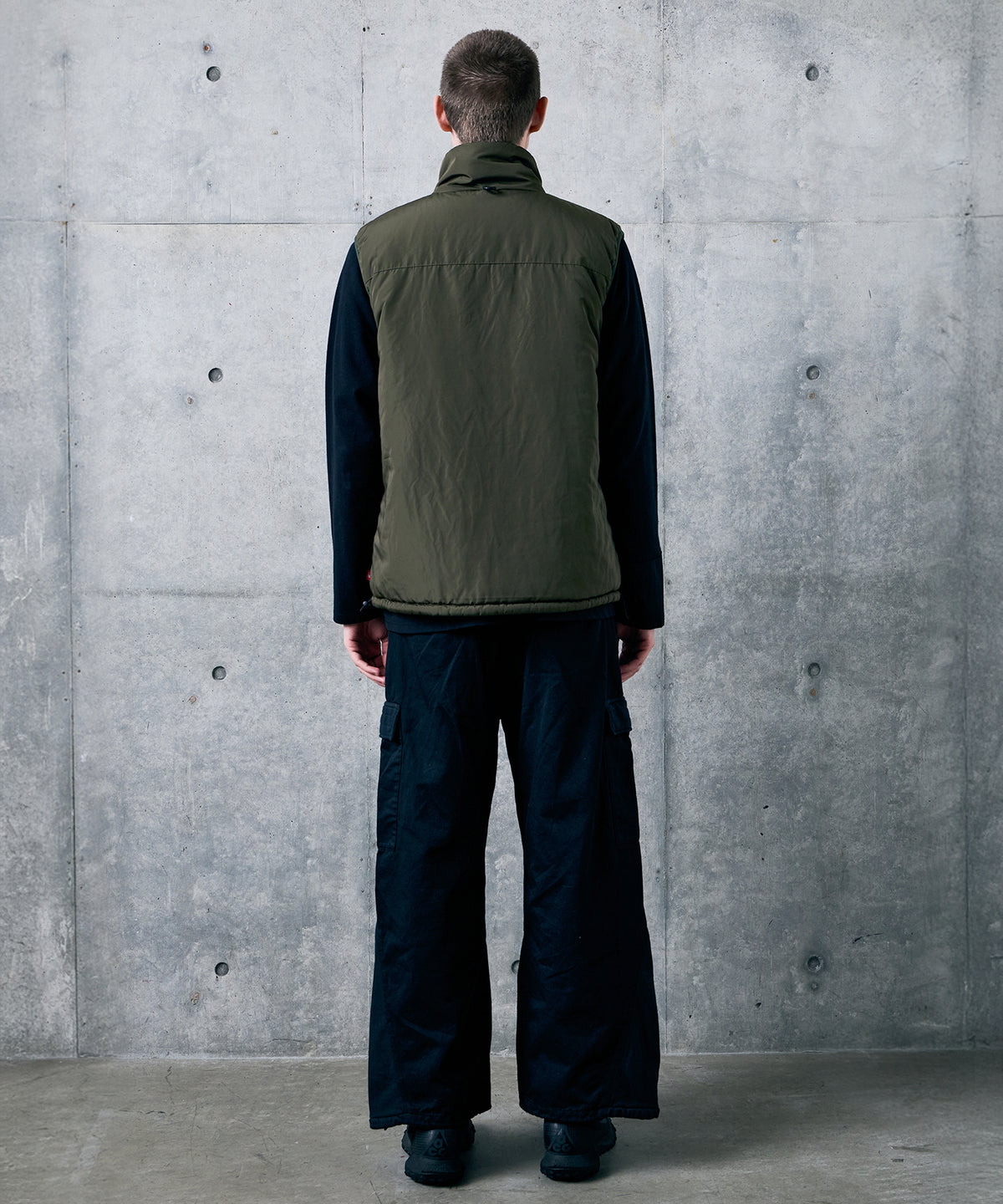 MILVERSE VEST