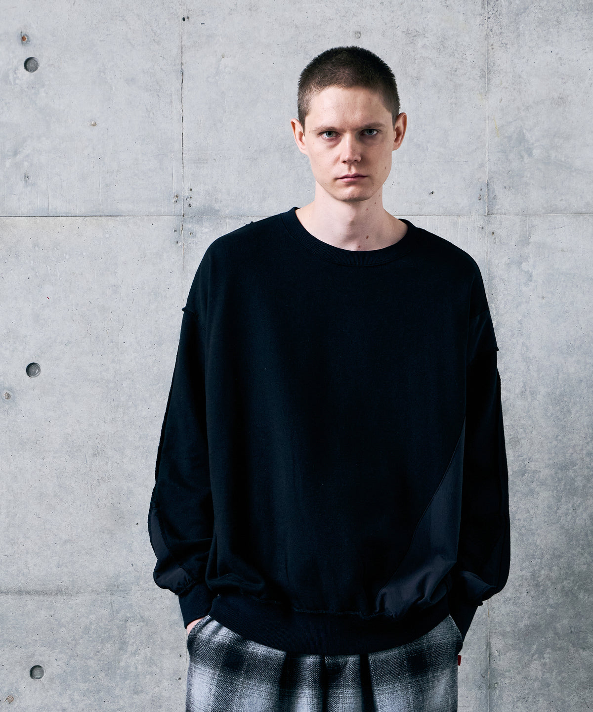 CURVEFORM SWEAT