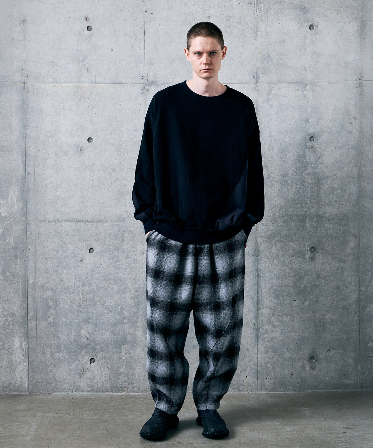 CURVEFORM SWEAT
