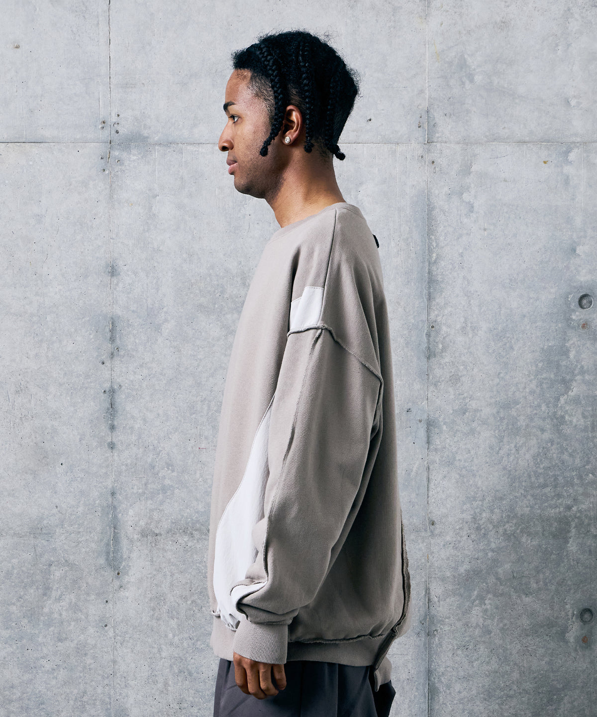 CURVEFORM SWEAT