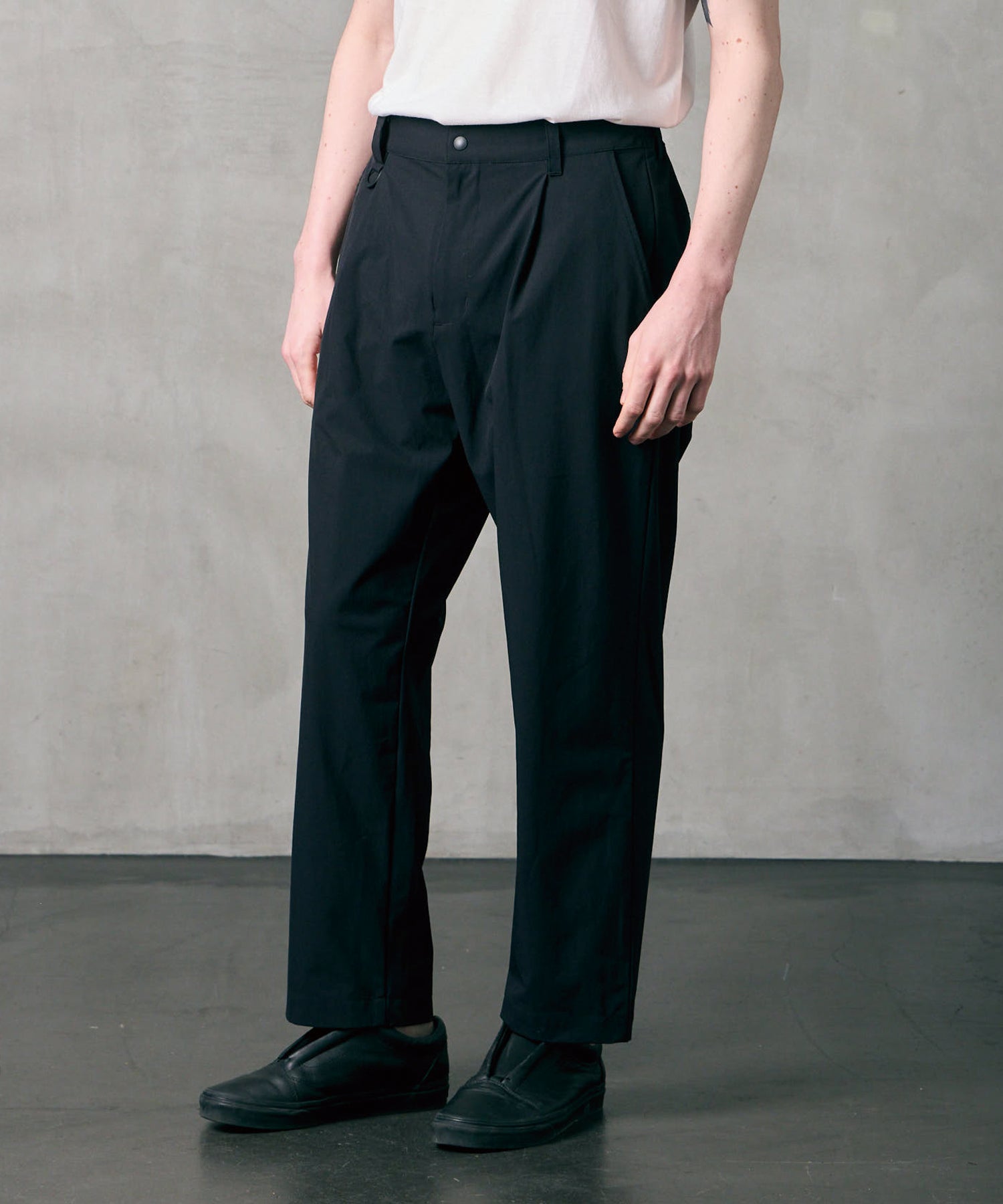 URBAN GRACE 尼龍長褲