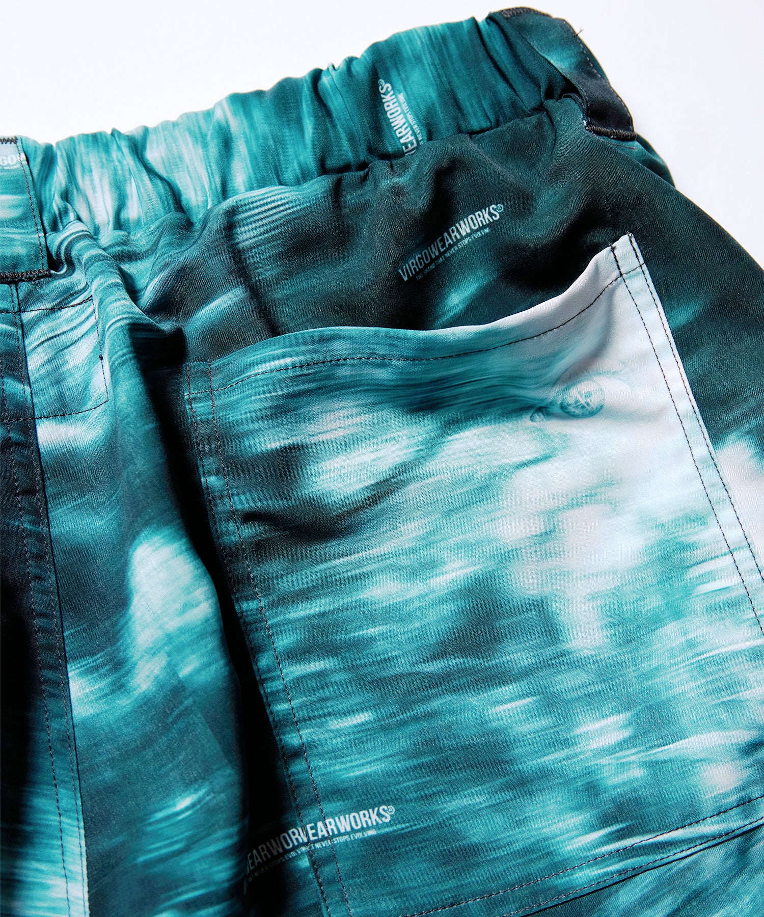 FOREST SIGN ALOHA SHORTS