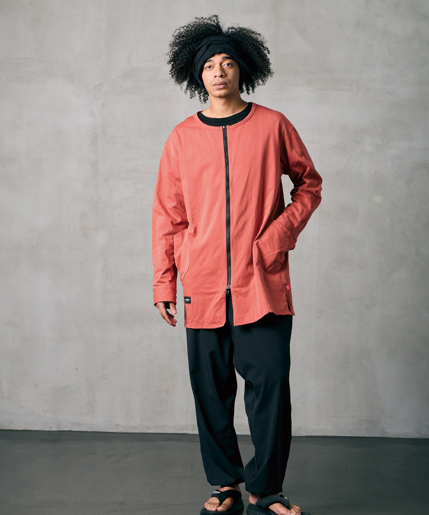 ESSENCE ZIP SHIRT