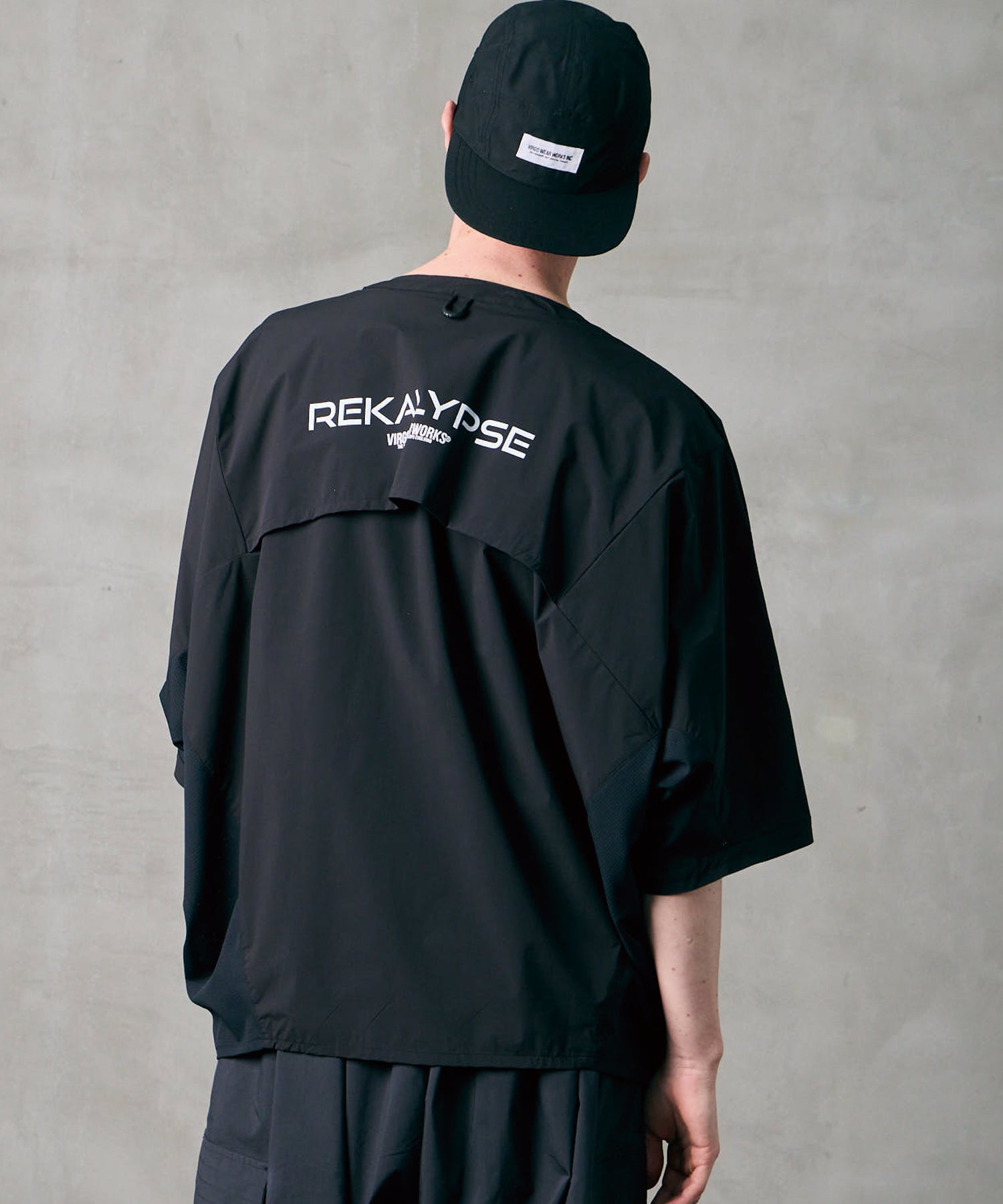 DYNAMIC DOLMAN SNAP SHIRT