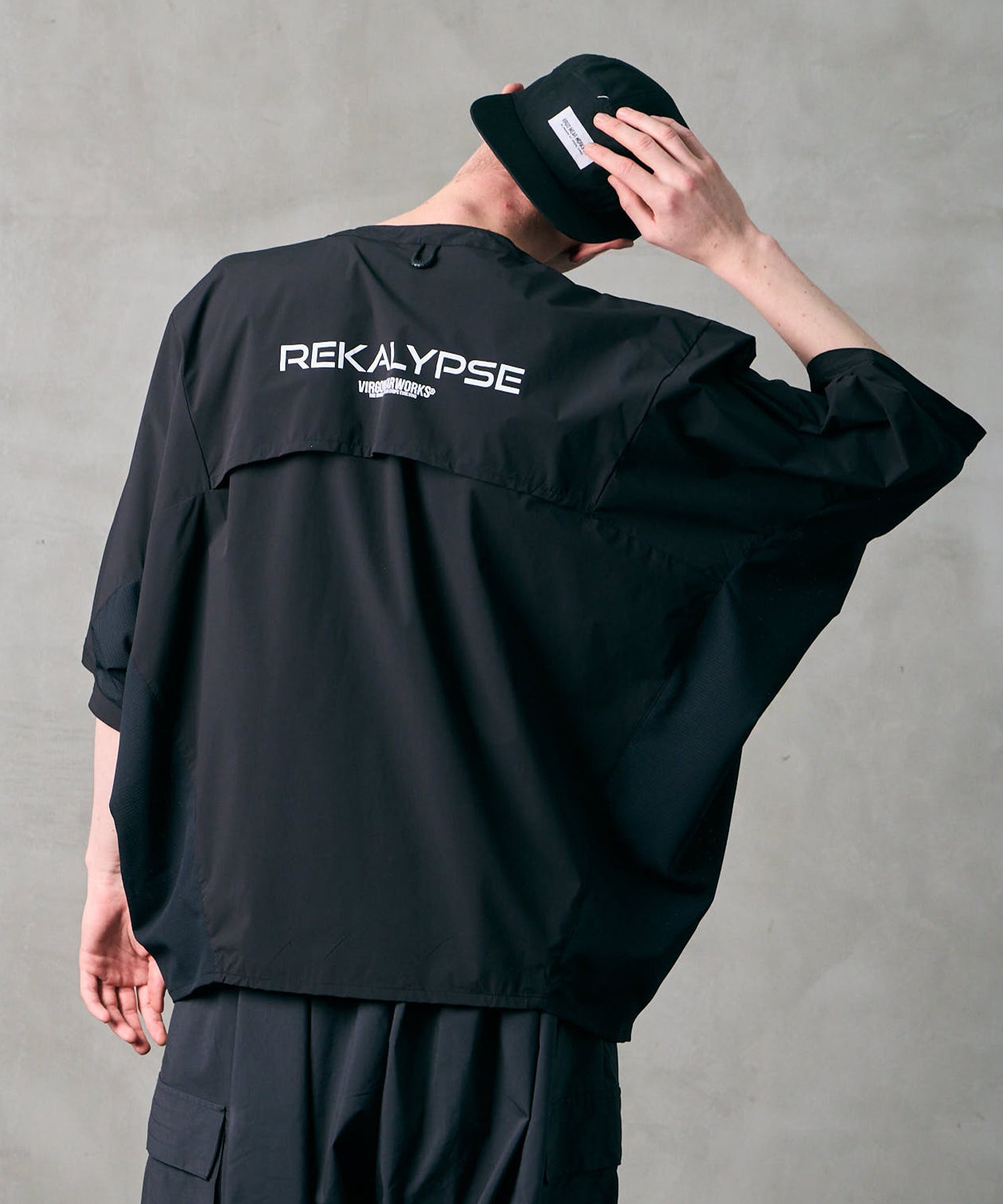 DYNAMIC DOLMAN SNAP SHIRT