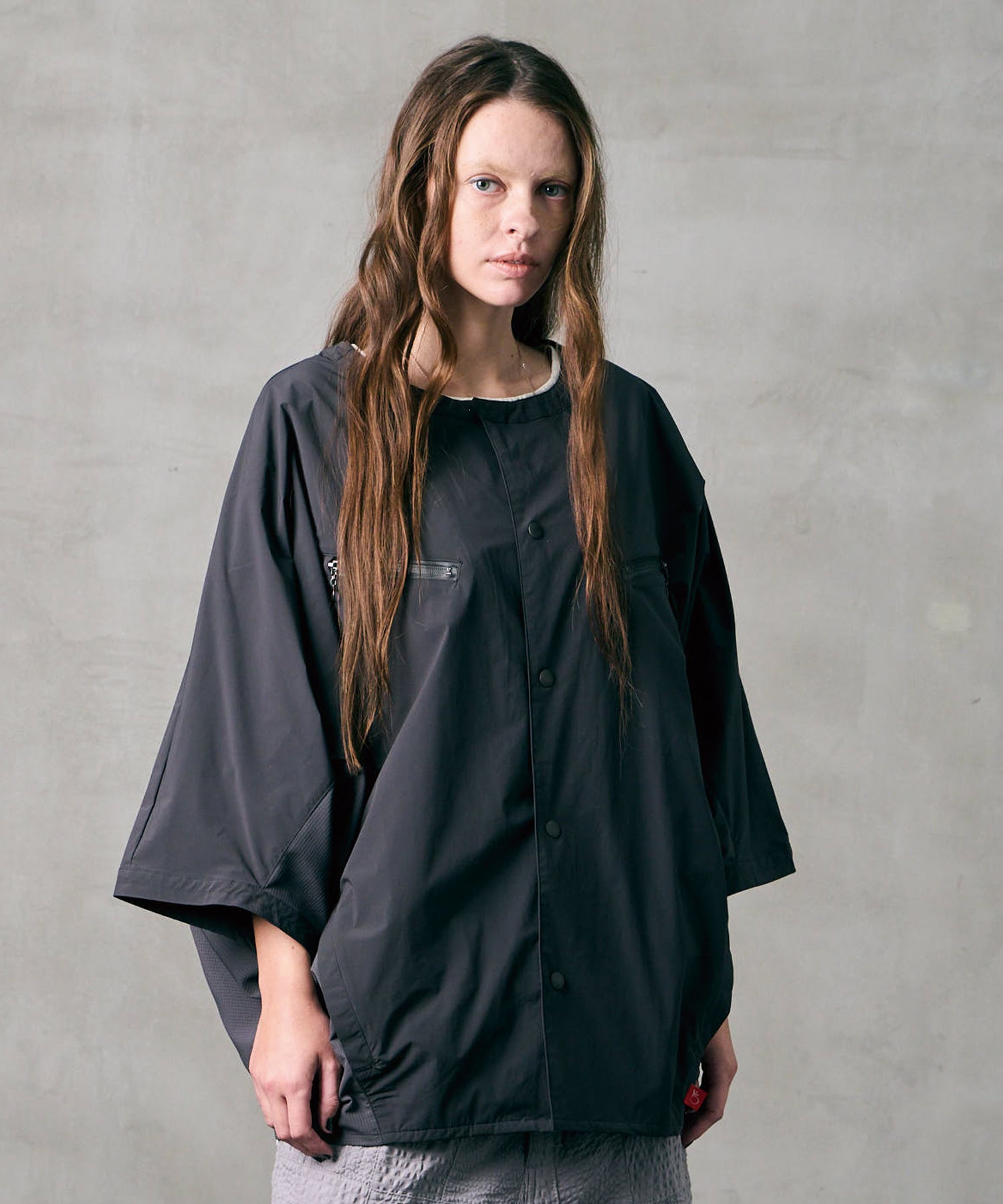 DYNAMIC DOLMAN SNAP SHIRT