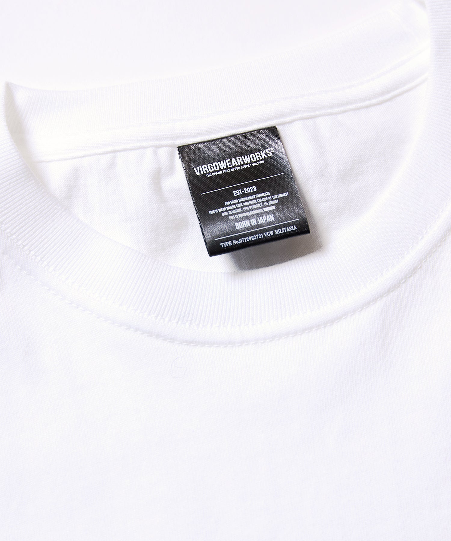 VIRGO EMBOSS LOGO TEE