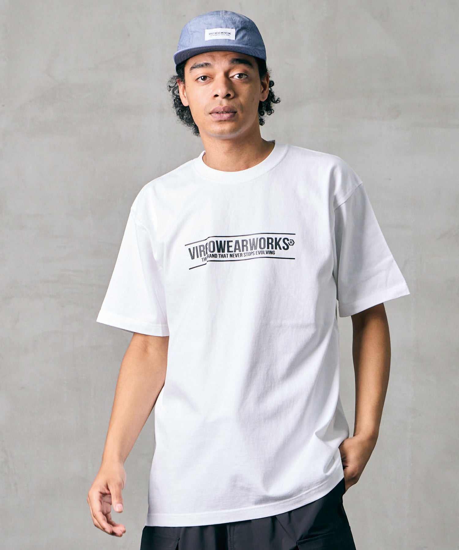 VIRGO EMBOSS LOGO TEE