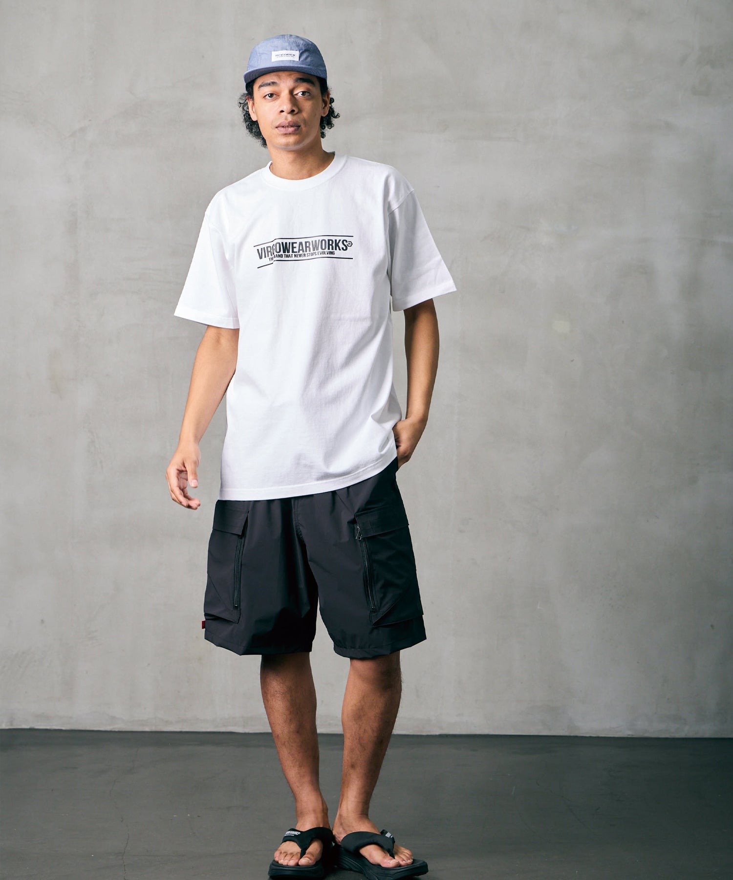 VIRGO EMBOSS LOGO TEE