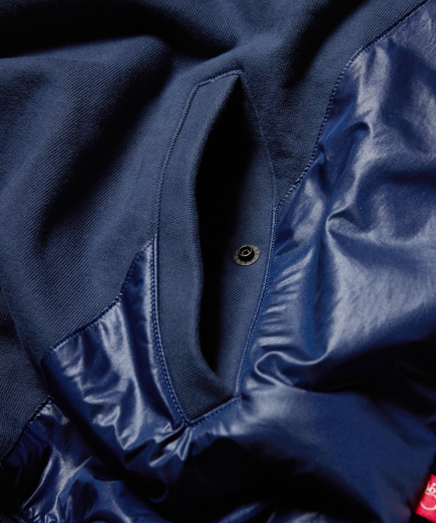 GHOST STRIKE SNAP SWT