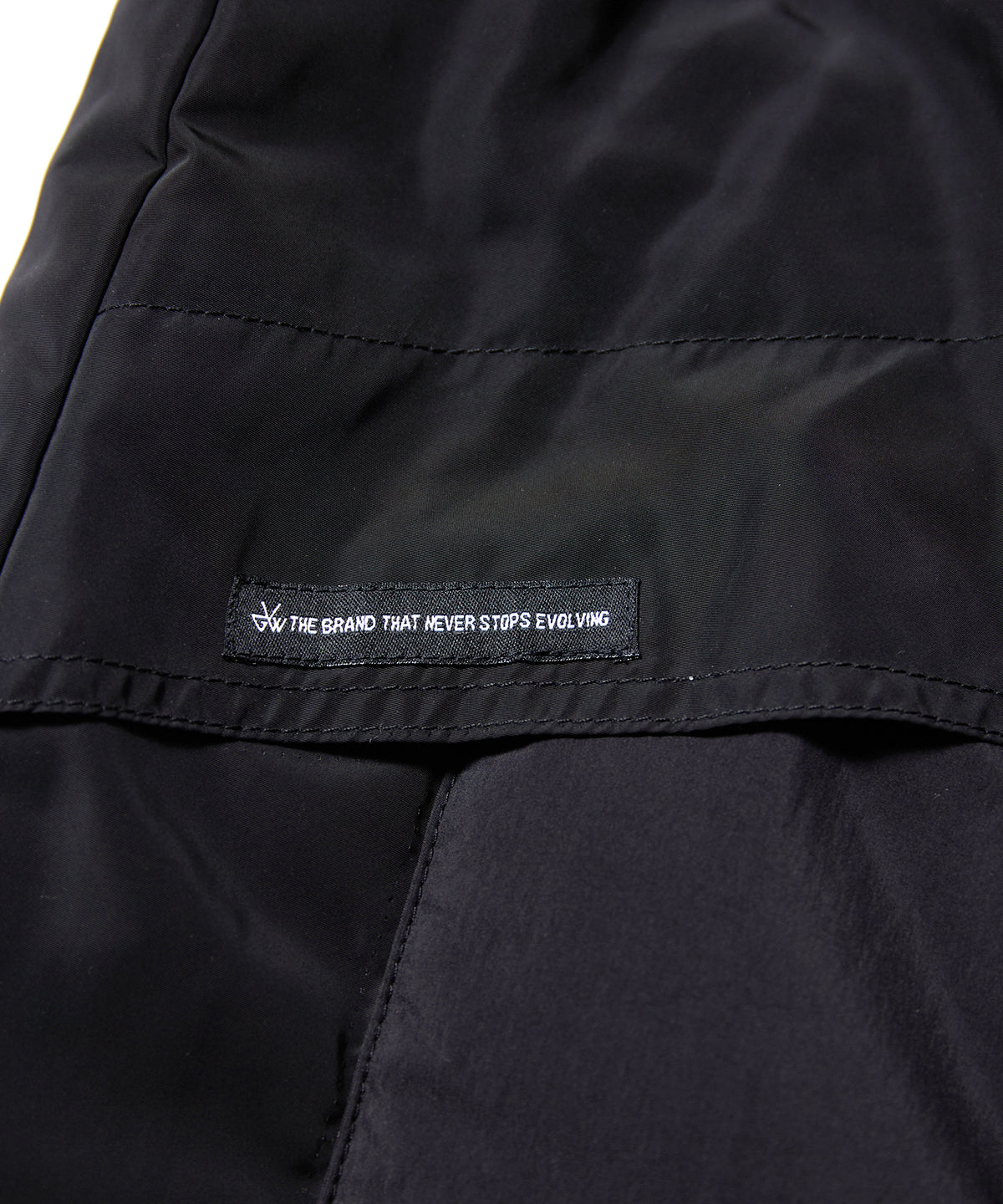 MILVERSE VEST