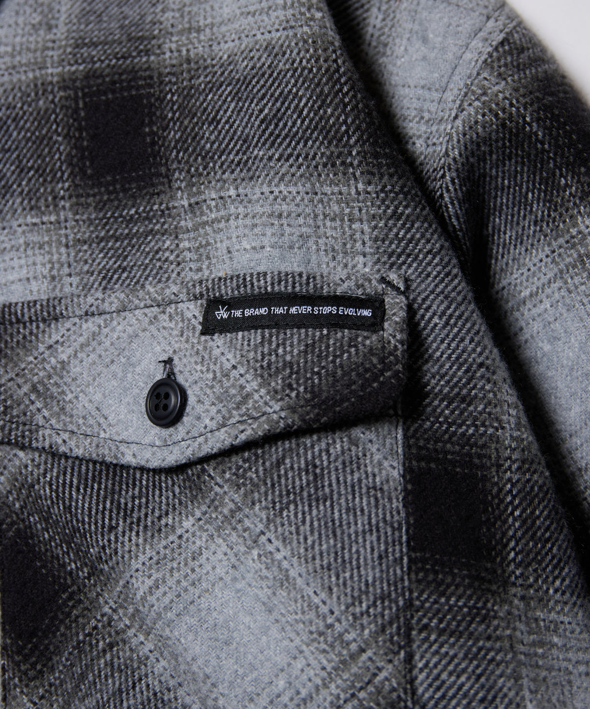 ESSENTIAL CPO SHIRT