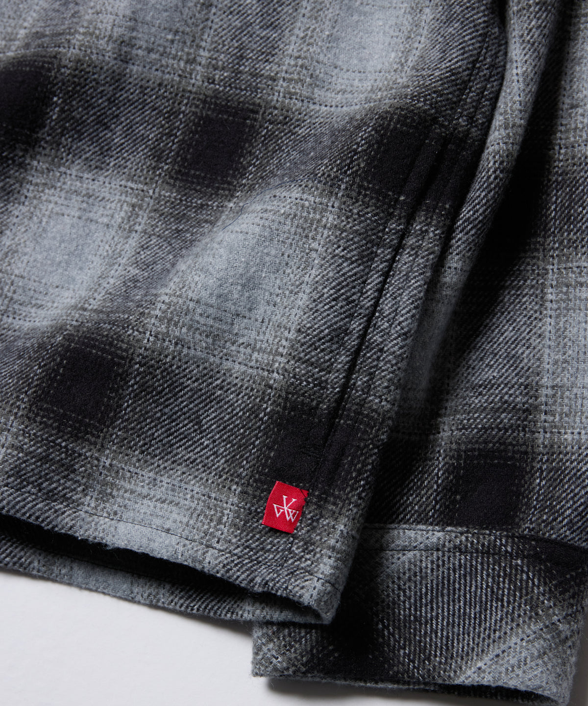 ESSENTIAL CPO SHIRT