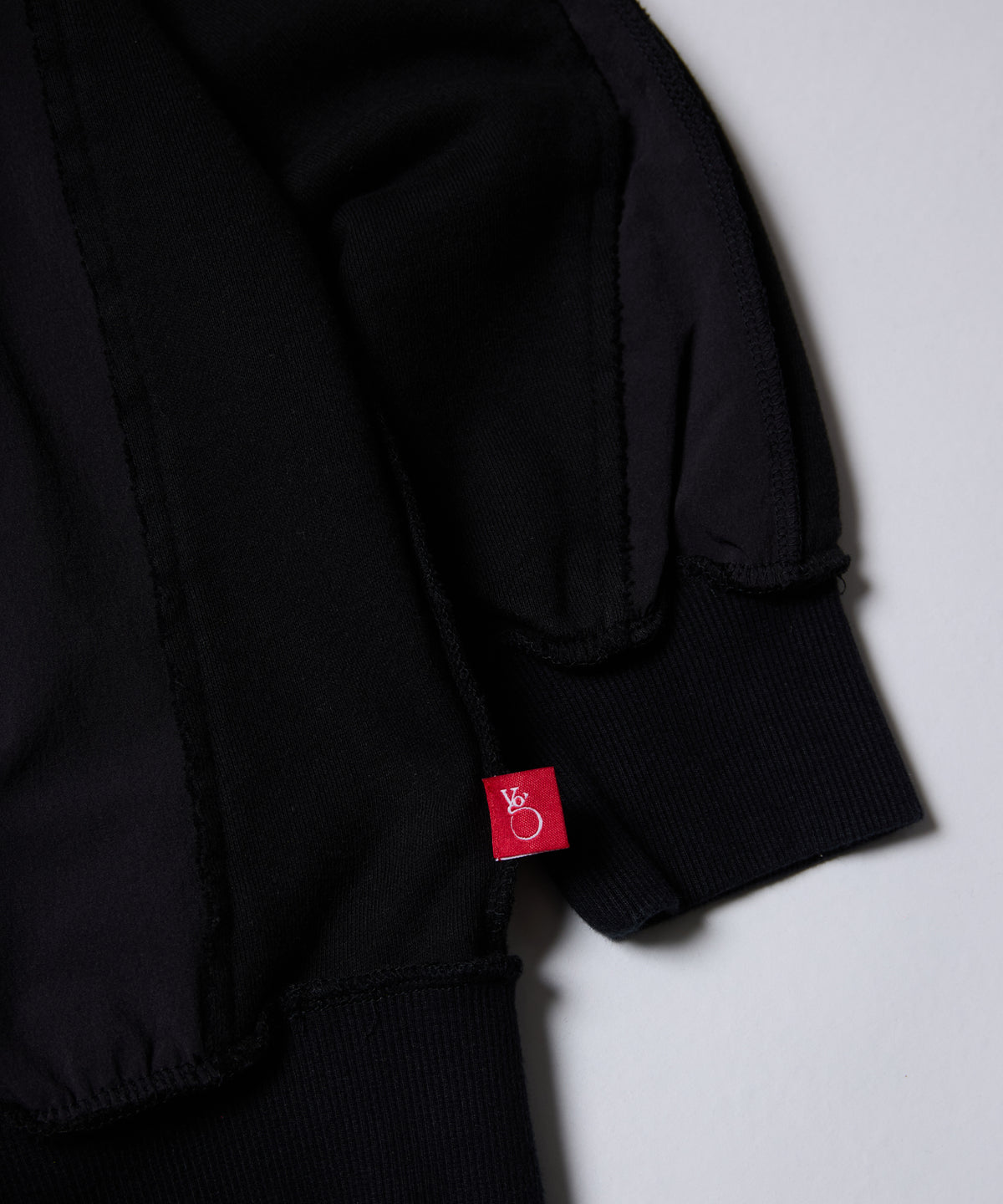 CURVEFORM SWEAT